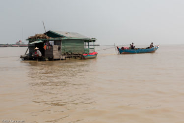Tonle Sap -järvellä, Siem Reap/Kamputsea